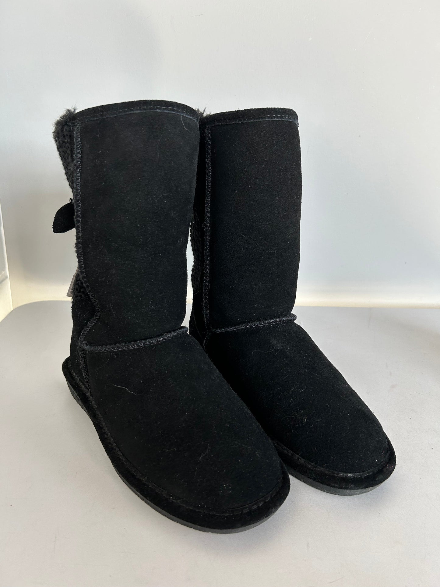 Boots Mid-calf Flats By Bearpaw In Black, Size: 8