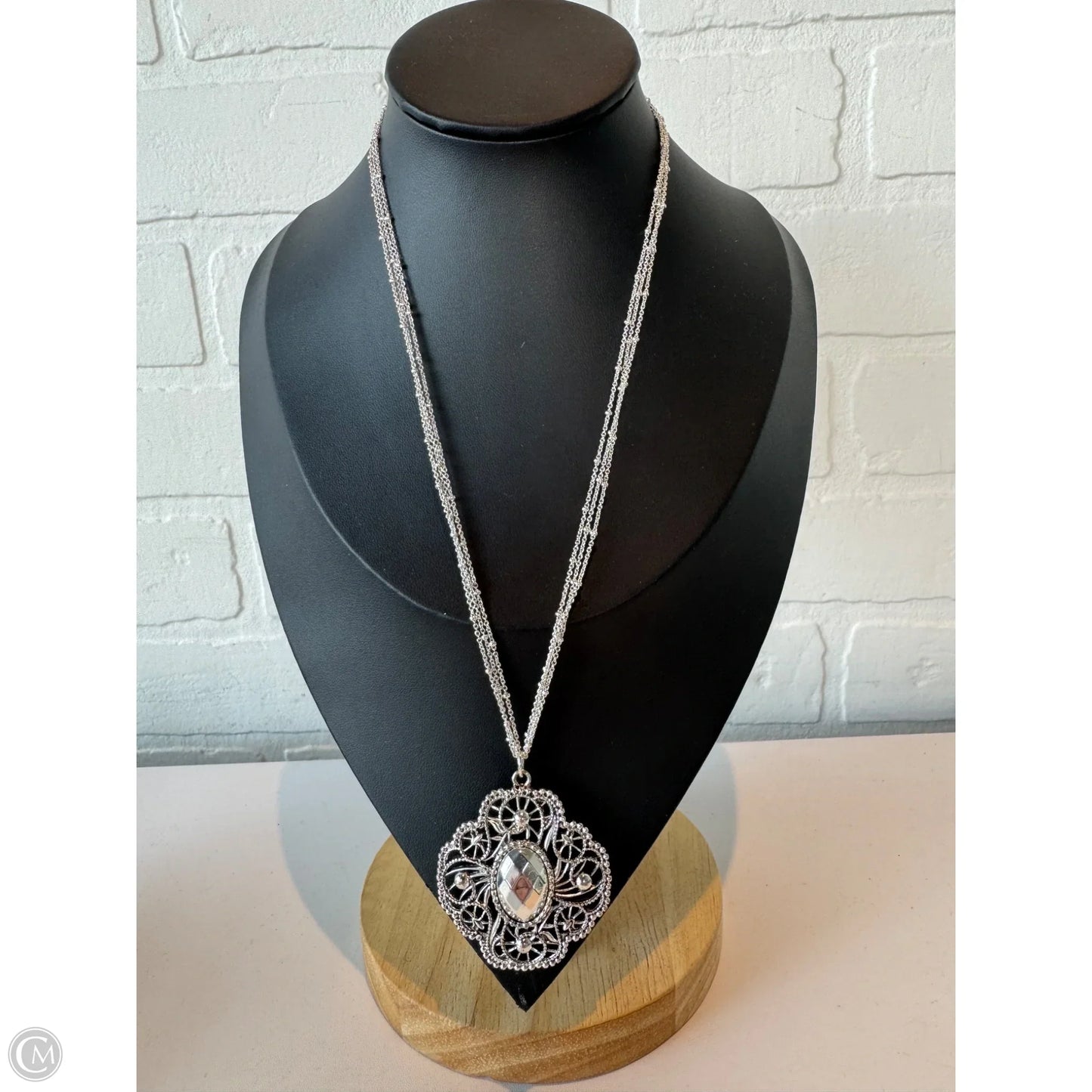 Necklace Pendant By Clothes Mentor
