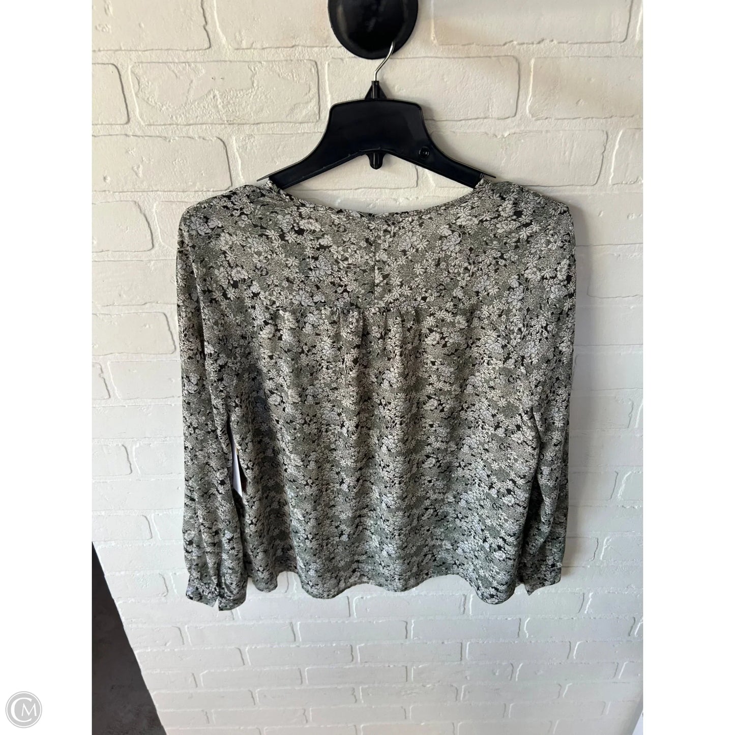 Top Long Sleeve By H&m In Green & White, Size: M