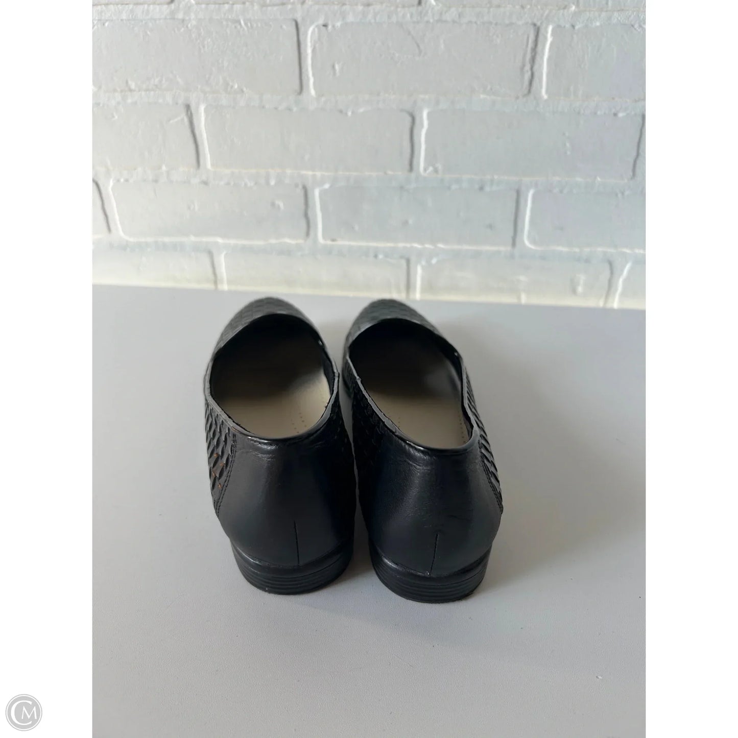 Shoes Flats By Clothes Mentor In Black, Size: 10.5