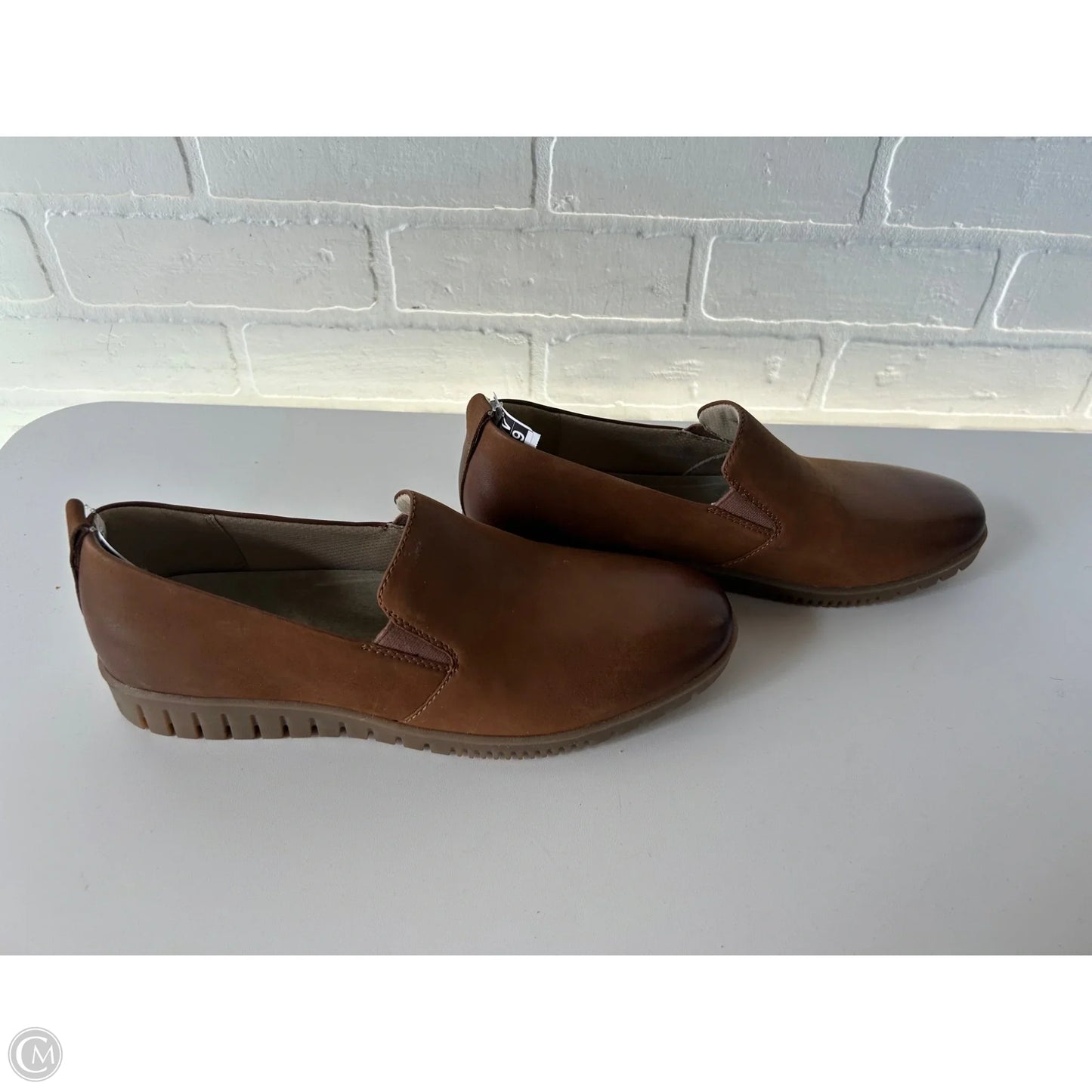 Shoes Flats By Dansko In Brown, Size: 8.5
