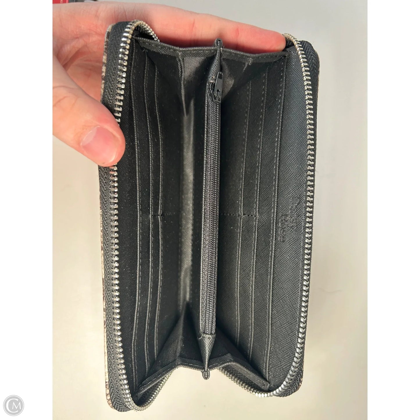 Wallet By Clothes Mentor, Size: Large