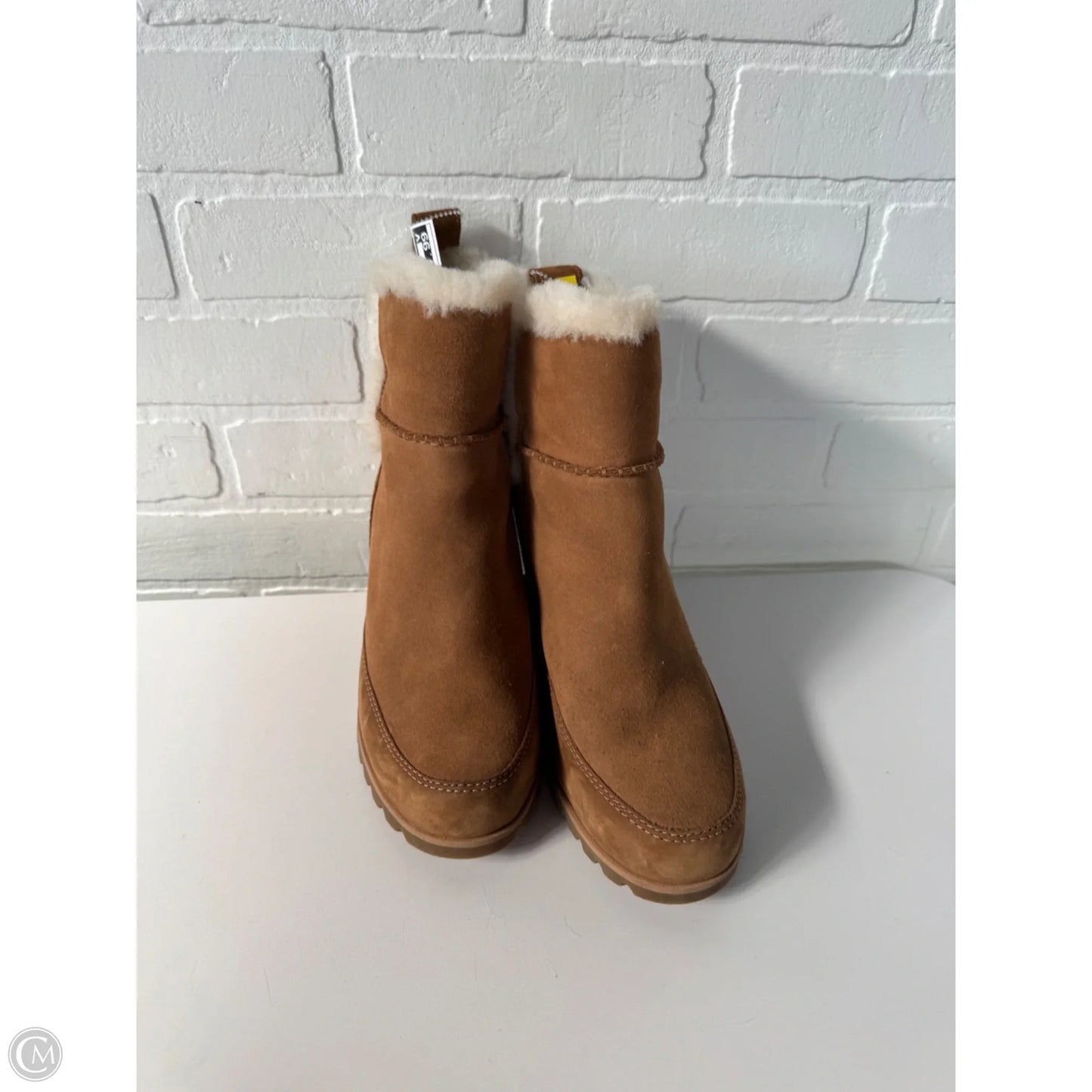 Boots Designer By Ugg In Brown & Cream, Size: 9.5