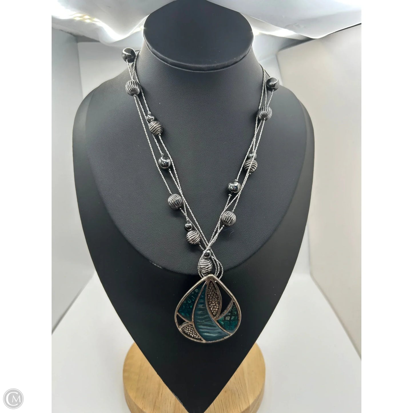 Necklace Pendant By Clothes Mentor