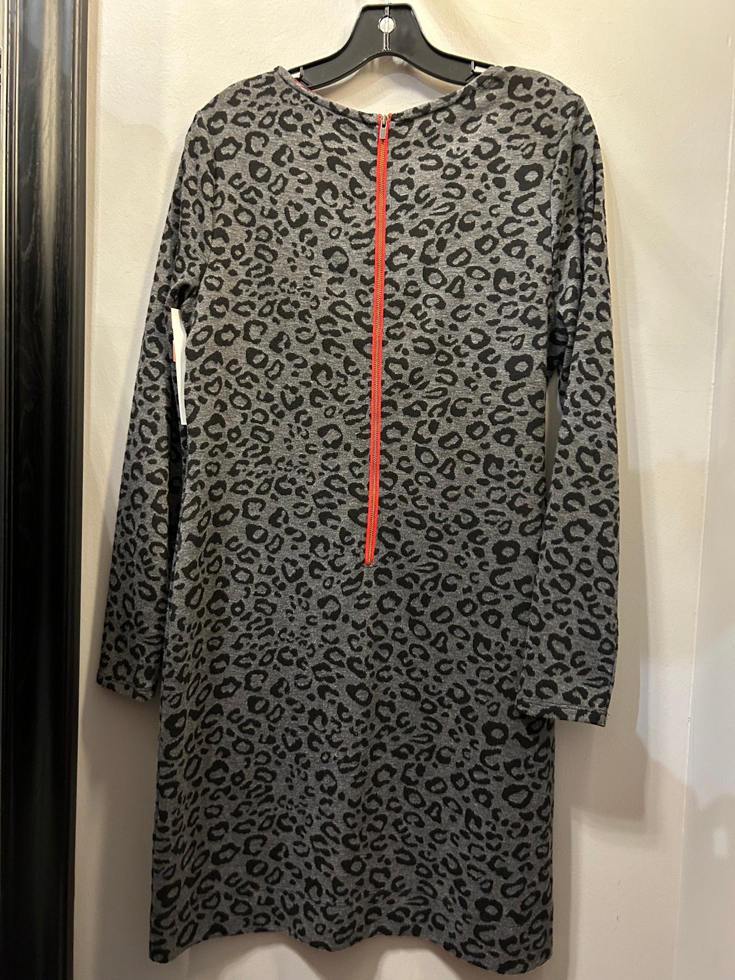 Dress Casual Short By Banana Republic In Grey, Size: L