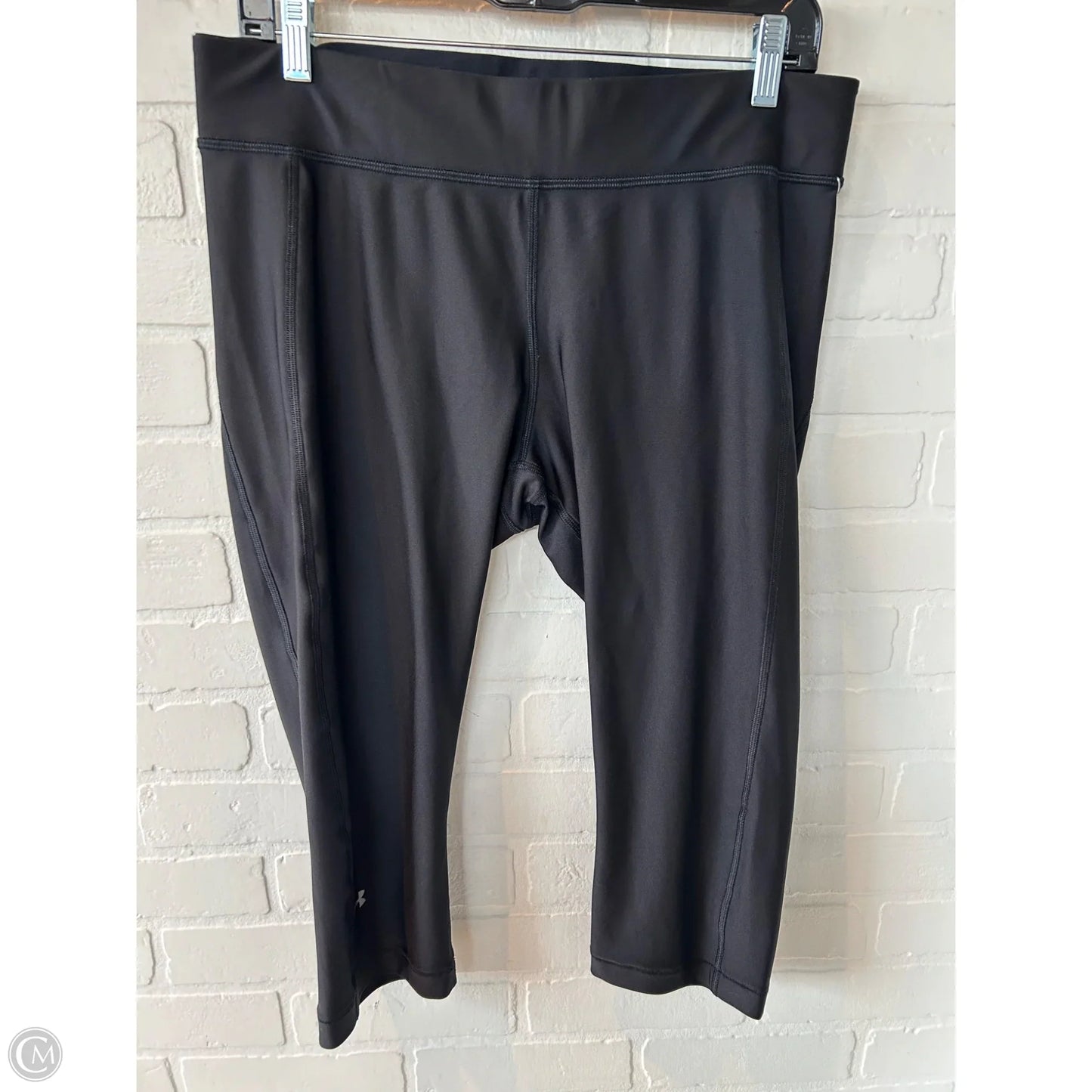 Athletic Leggings Capris By Under Armour In Black, Size: 16