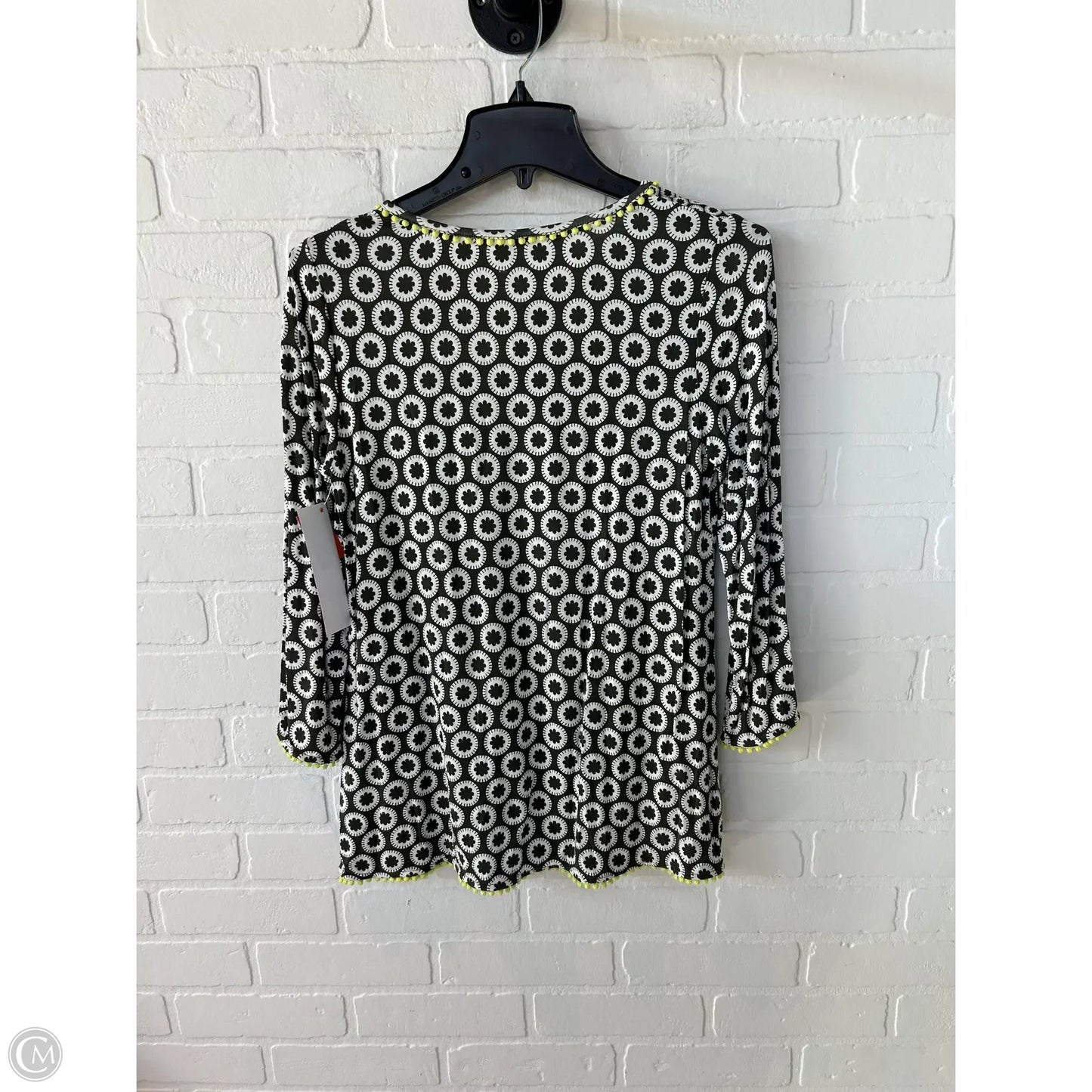 Top Long Sleeve By Boden In Green & White, Size: Xs