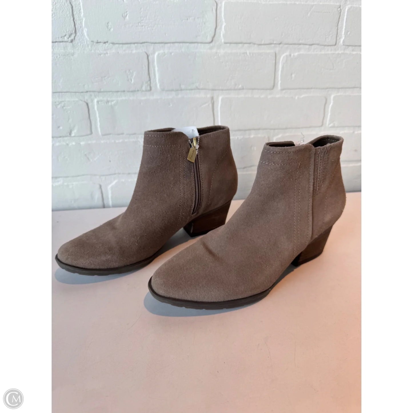 Boots Ankle Flats By Blondo In Brown, Size: 7