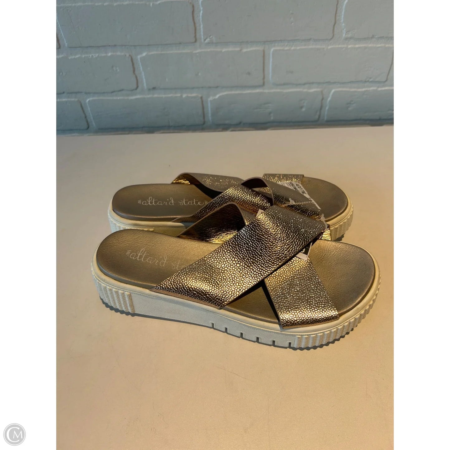 Sandals Flats By Altard State In Bronze, Size: 9