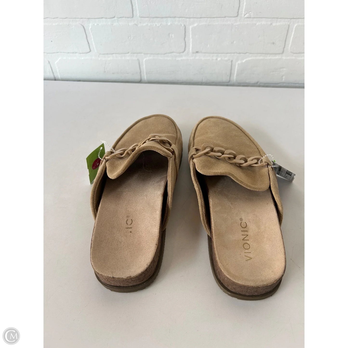 Shoes Flats By Vionic In Tan, Size: 9