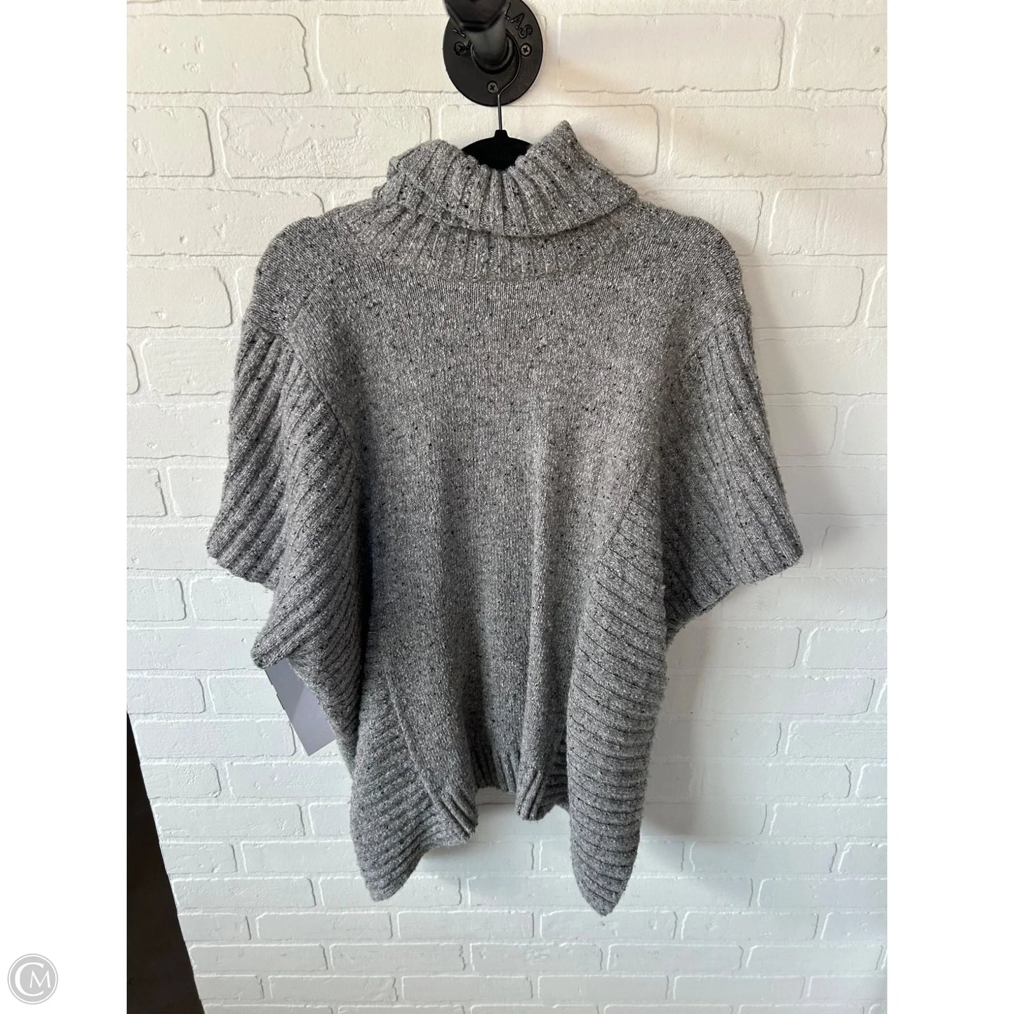 Poncho By Athleta In Grey, Size: S