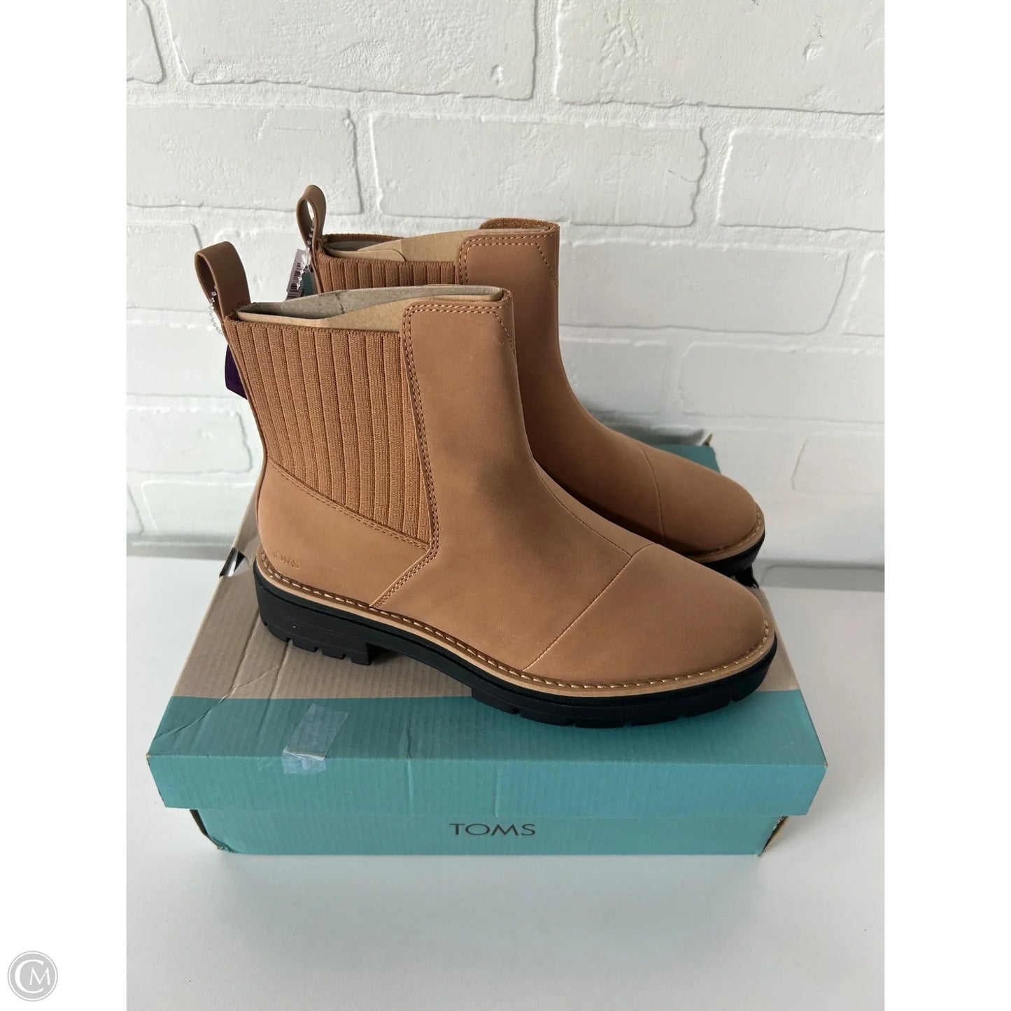 Boots Ankle Flats By Toms In Brown, Size: 7