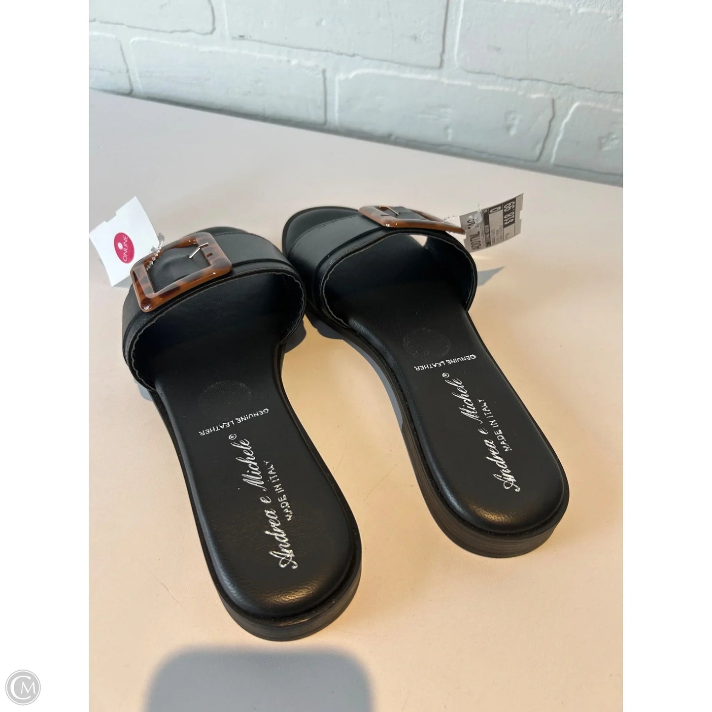 Sandals Flats By Clothes Mentor In Black & Brown, Size: 8