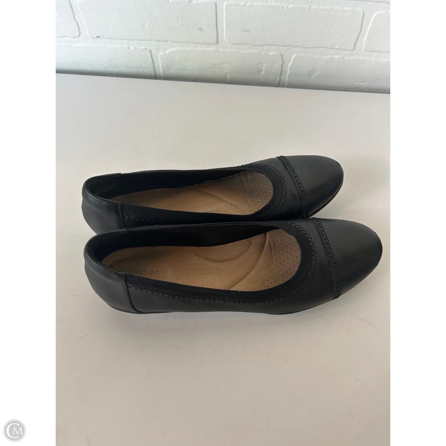 Shoes Flats By Clarks In Black, Size: 10