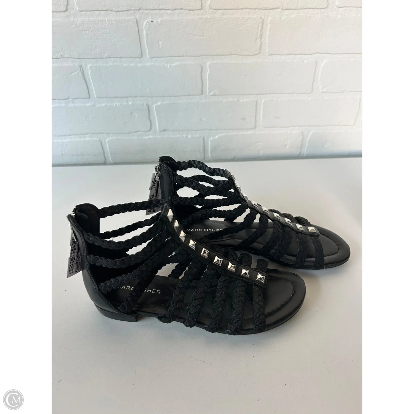 Sandals Flats By Marc Fisher In Black, Size: 6.5
