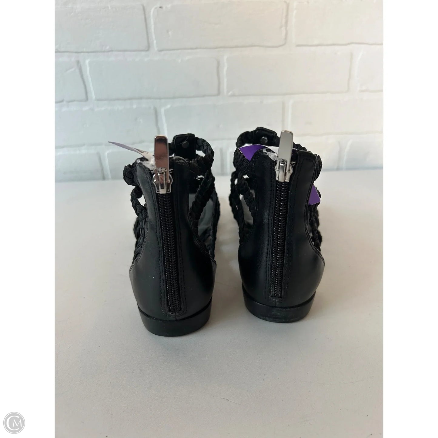 Sandals Flats By Marc Fisher In Black, Size: 6.5