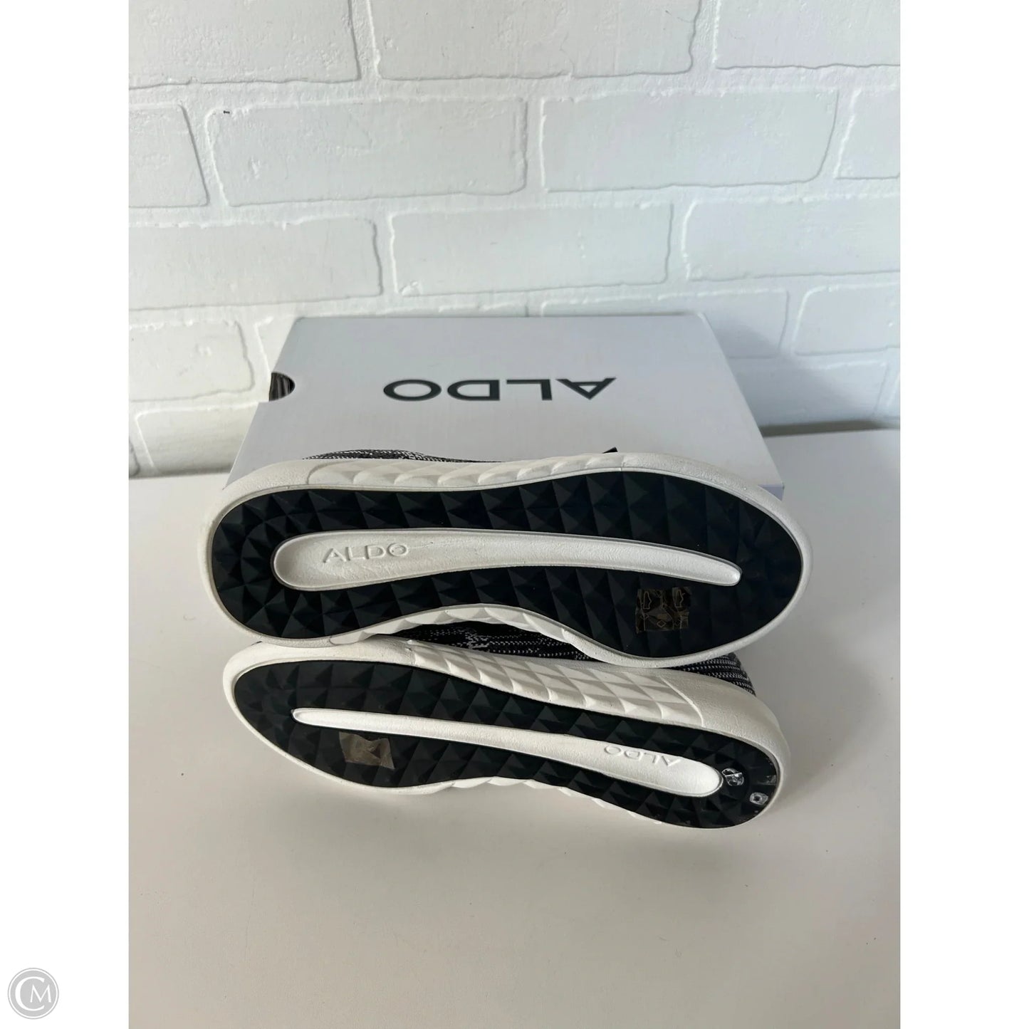 Shoes Sneakers By Aldo In Black & Grey, Size: 7.5