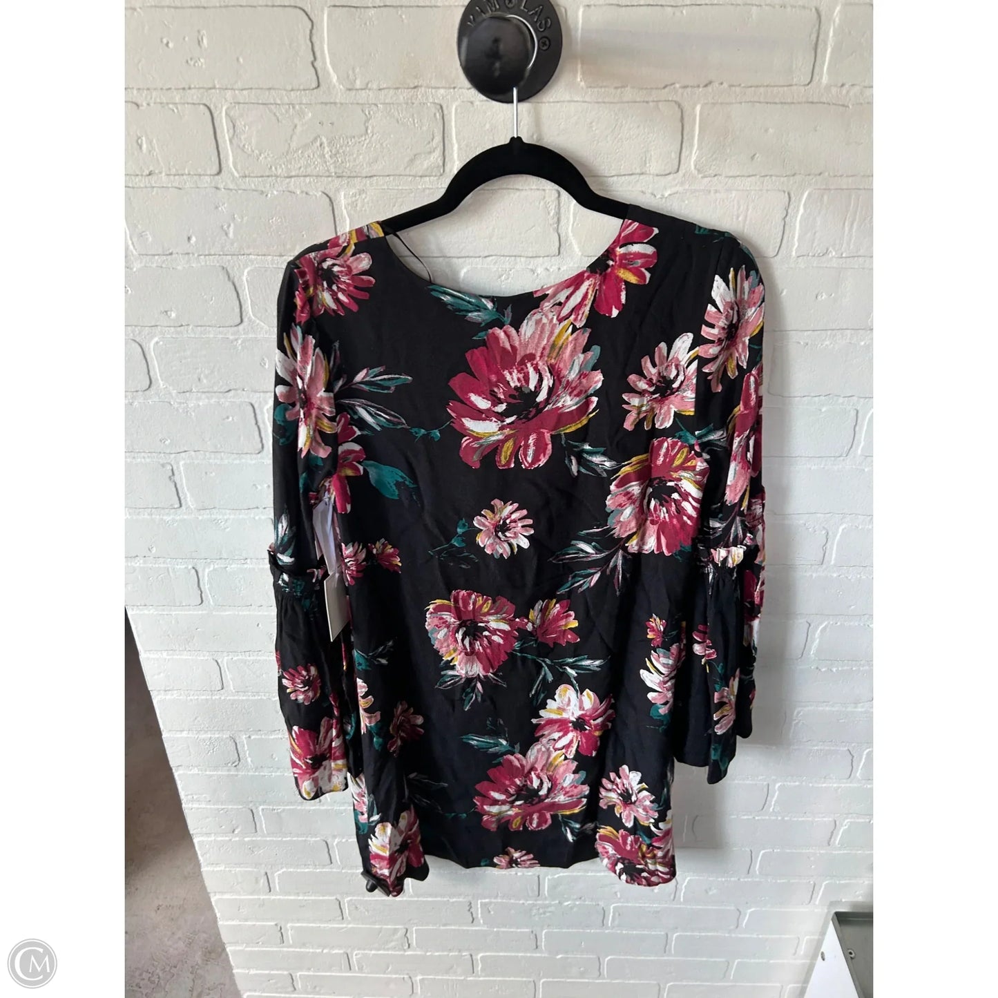 Dress Casual Short By 1.state In Black & Pink, Size: S