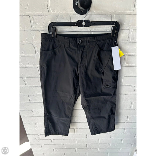 Capris By Eddie Bauer In Black, Size: 6
