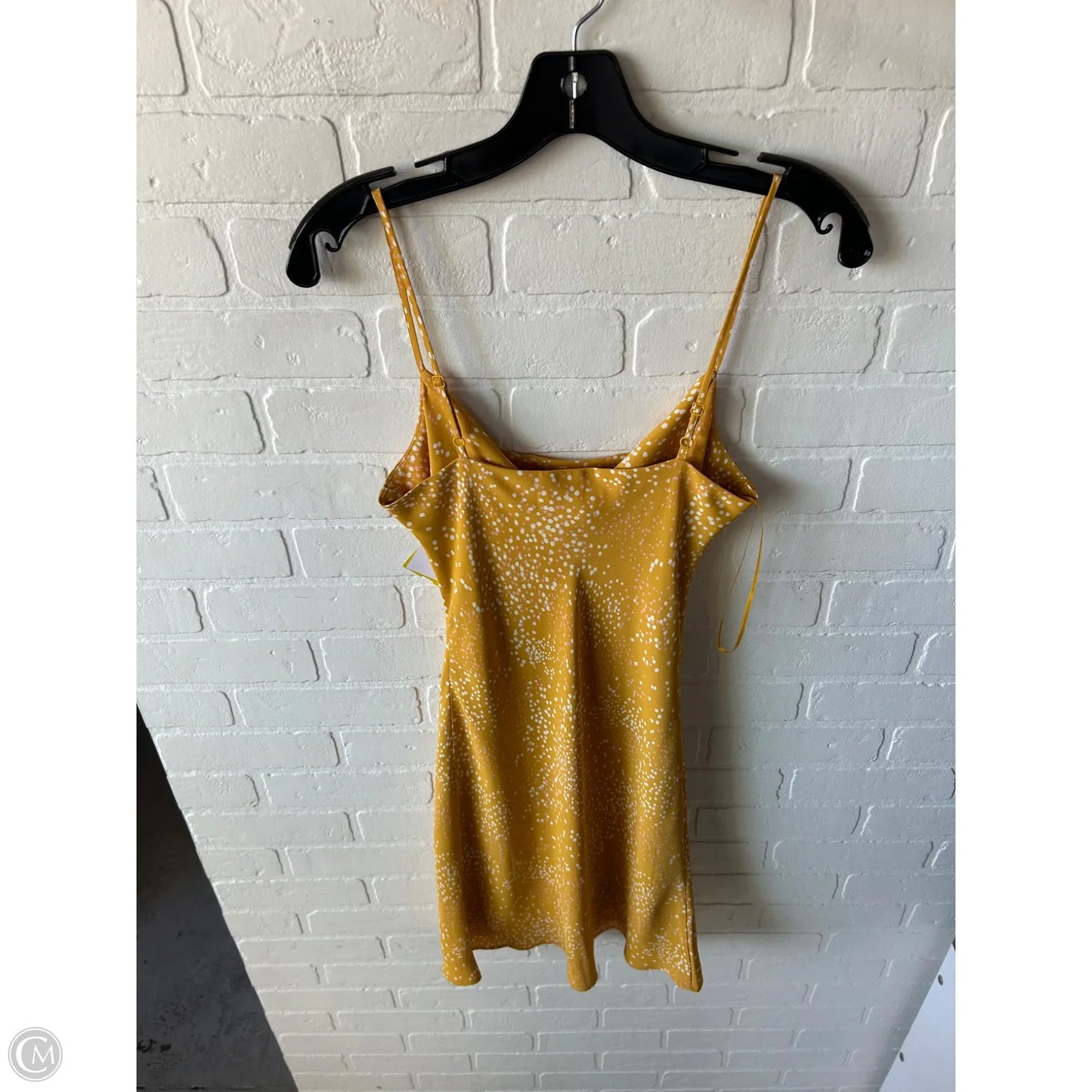 Dress Casual Short By Express In Yellow, Size: S