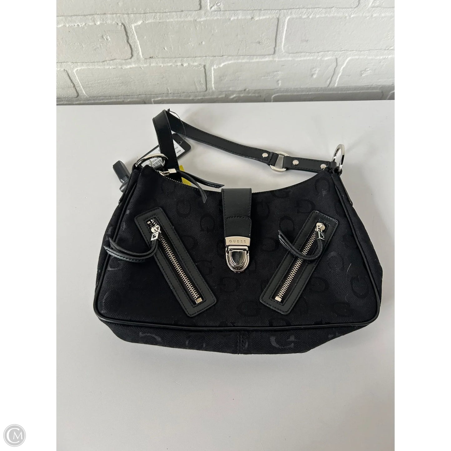 Handbag By Guess, Size: Medium