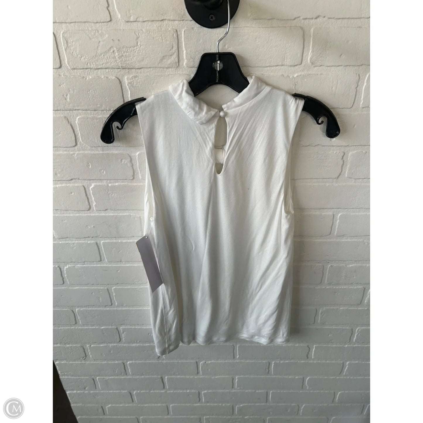 Top Sleeveless By Cabi In White, Size: S