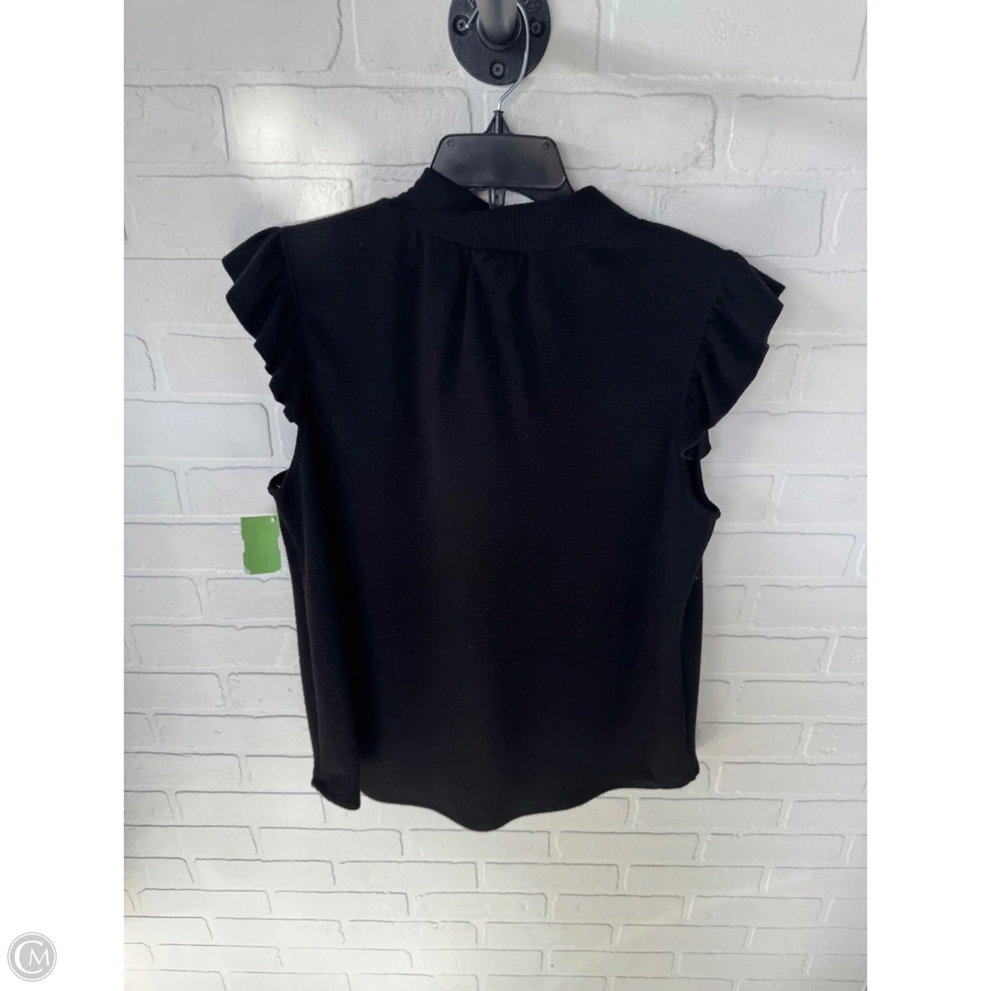 Top Short Sleeve By Clothes Mentor In Black, Size: L