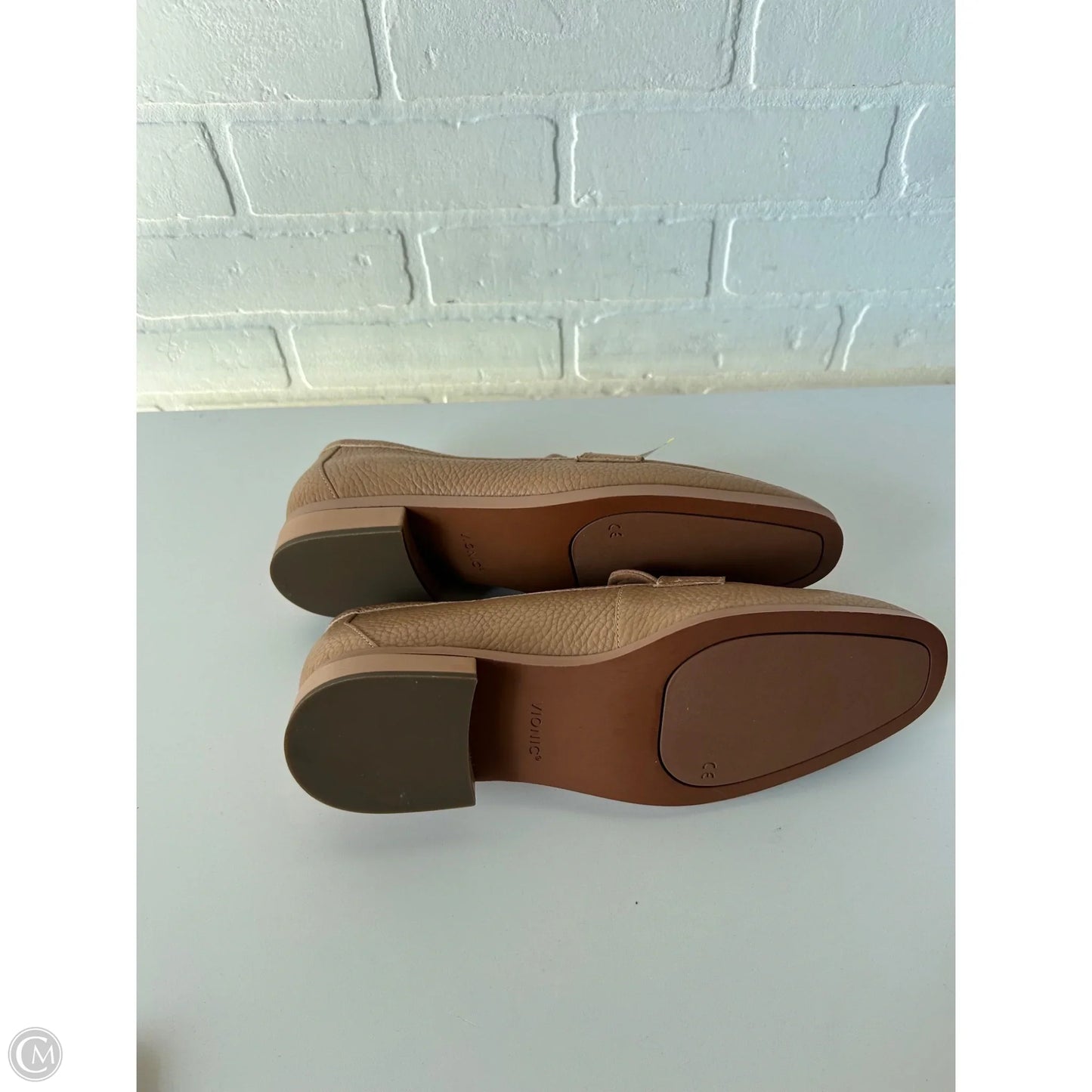 Shoes Flats By Vionic In Brown, Size: 11