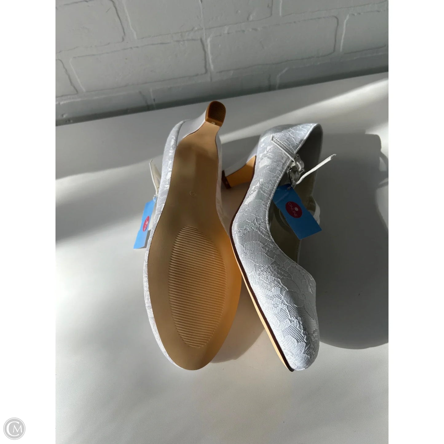 Shoes Heels Block By Clothes Mentor In White, Size: 11.5