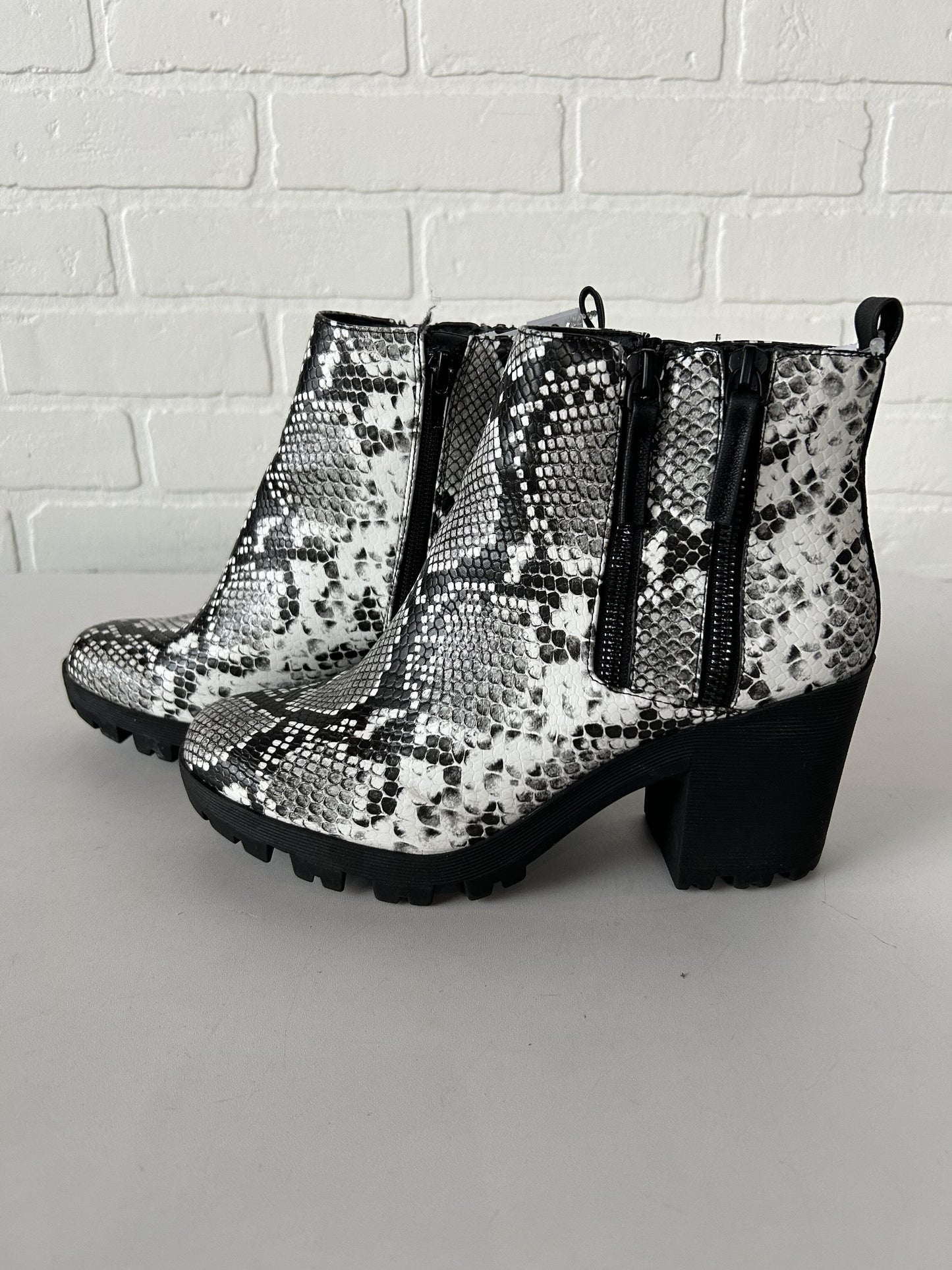 Boots Ankle Heels By Mix No 6 Size: 7.5
