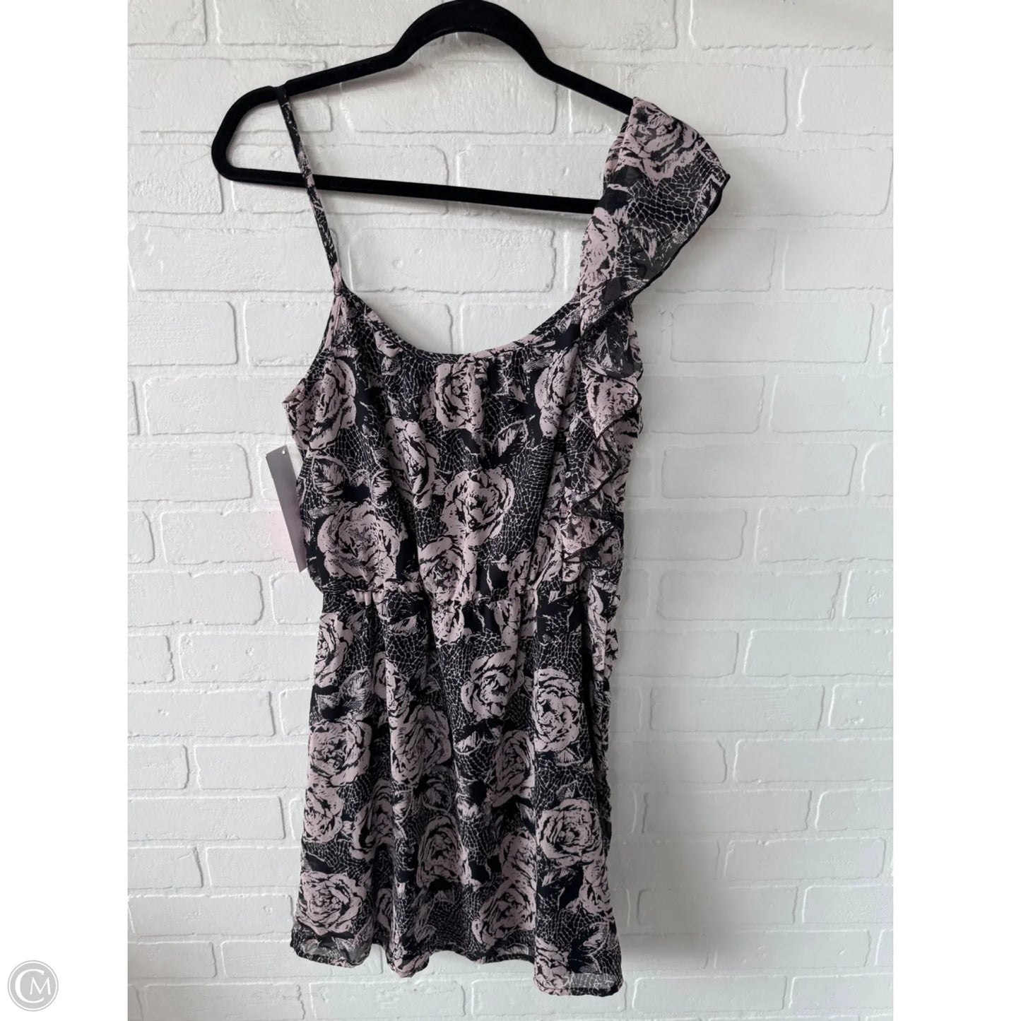 Dress Casual Short By Guess In Black & Tan, Size: M