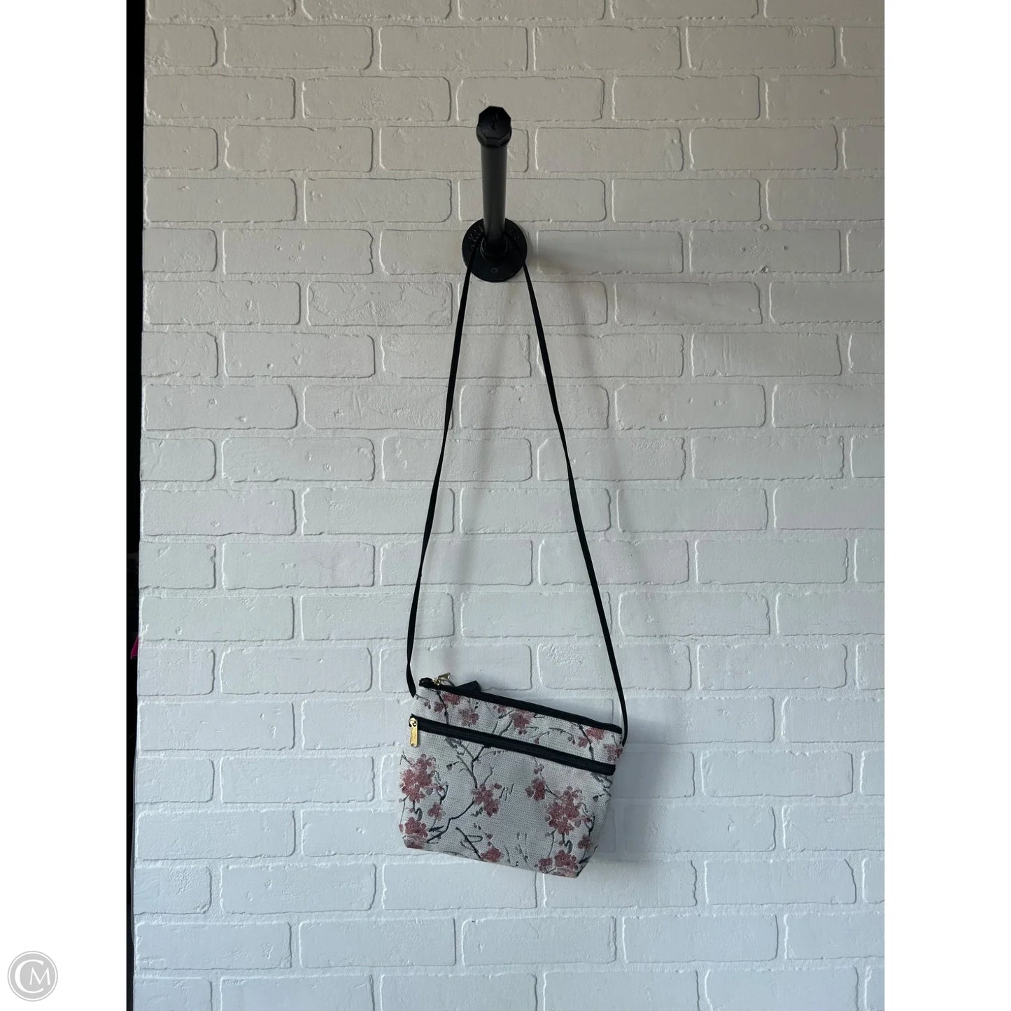 Crossbody By Clothes Mentor, Size: Small