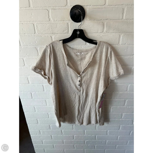 Top Short Sleeve By Maurices In Beige, Size: 2x