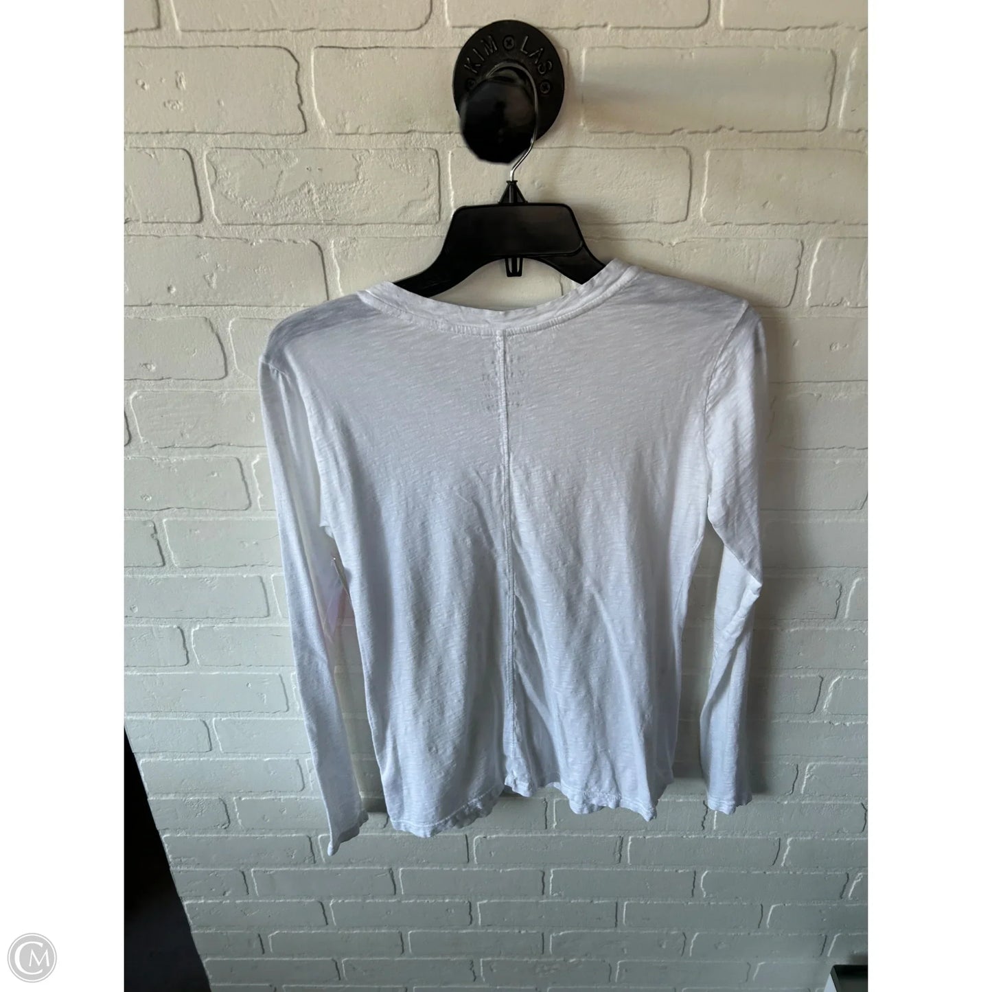 Top Long Sleeve Basic By Velvet In White, Size: M