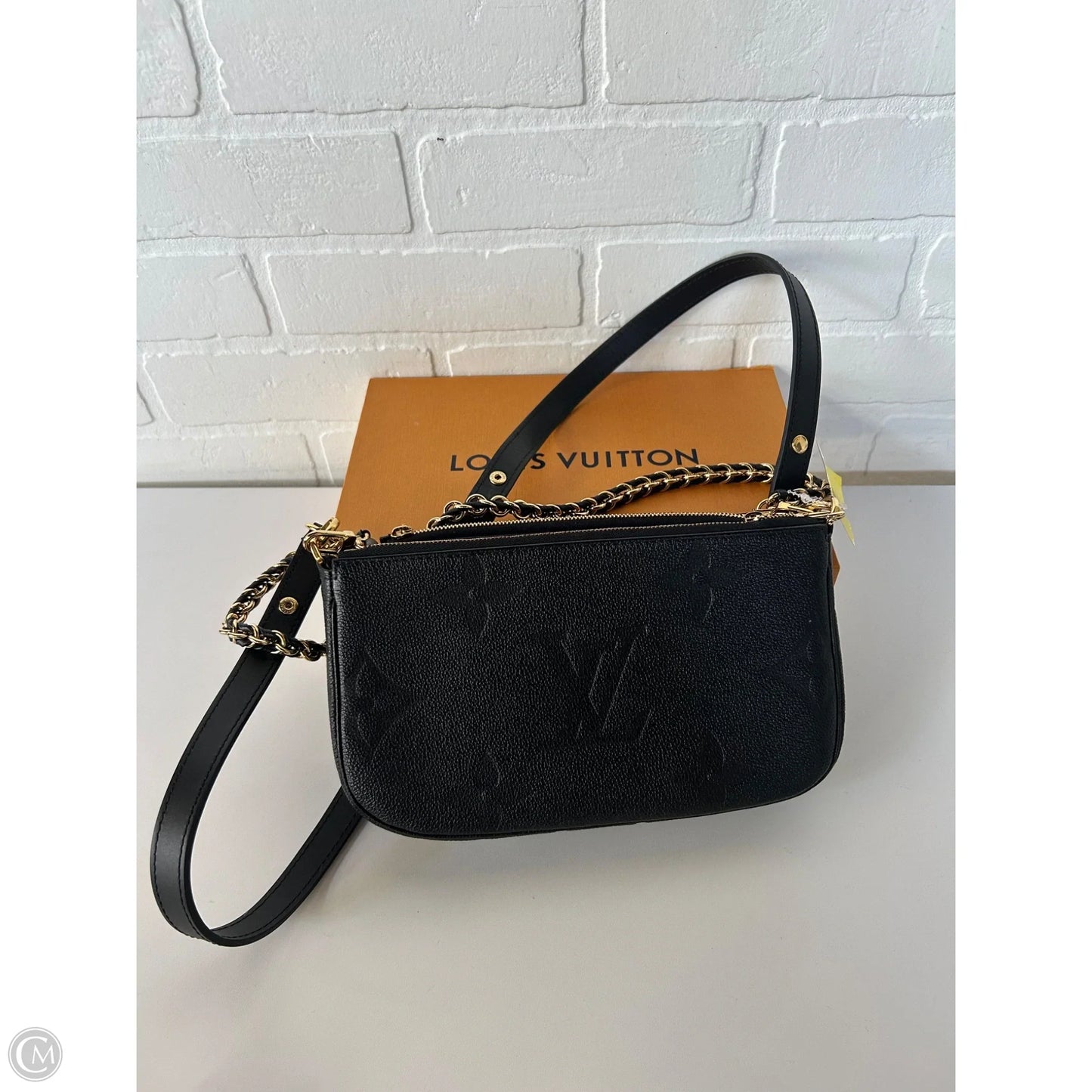 Crossbody Luxury Designer By Louis Vuitton, Size: Small