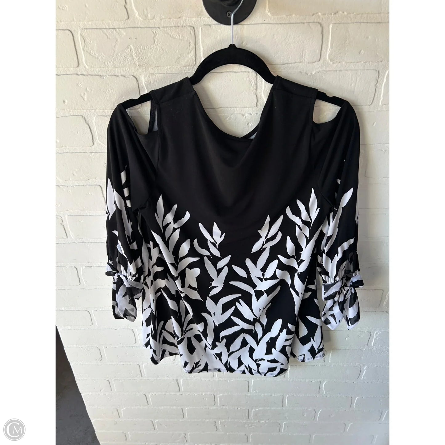 Top Long Sleeve By Alfani In Black & White, Size: S