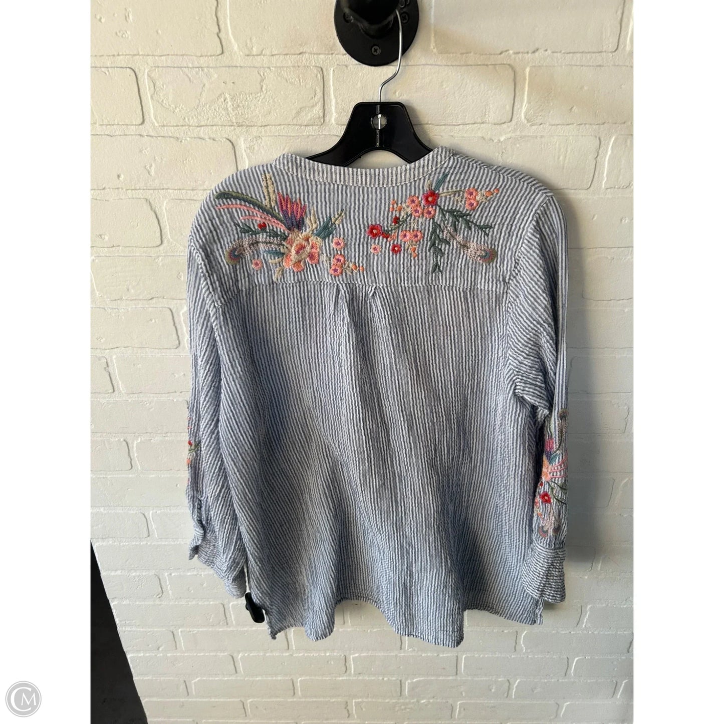 Top Long Sleeve By Johnny Was In Blue & White, Size: L