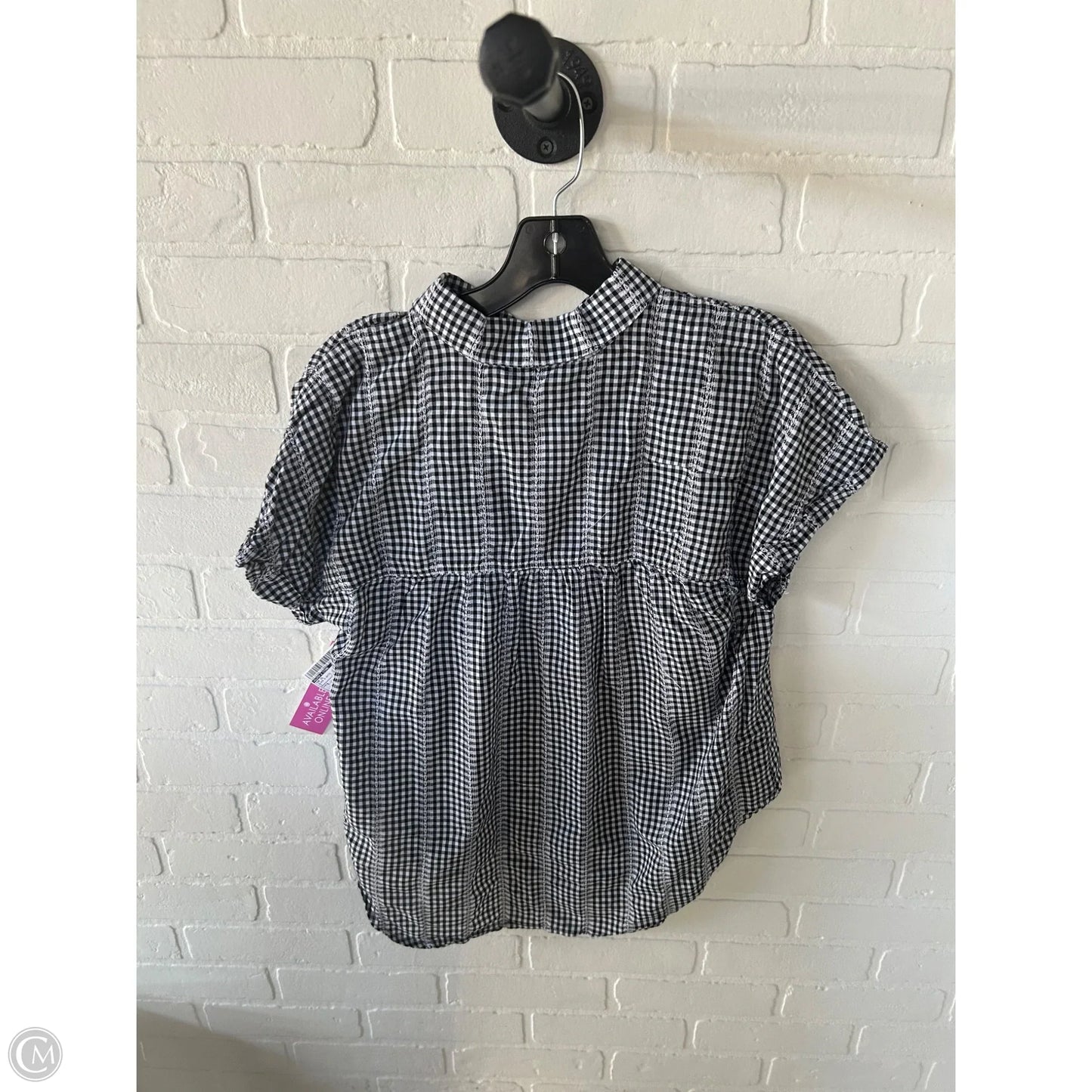 Top Short Sleeve By Cloth & Stone In Black & White, Size: S