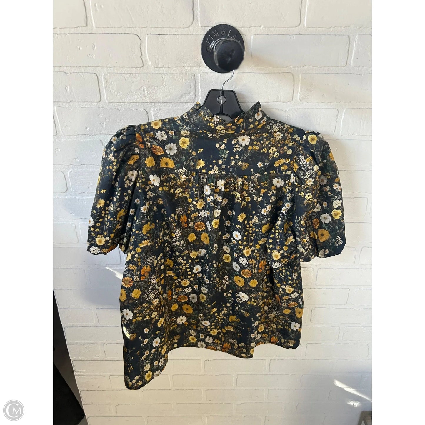 Top Short Sleeve By Entro In Black & Yellow, Size: L