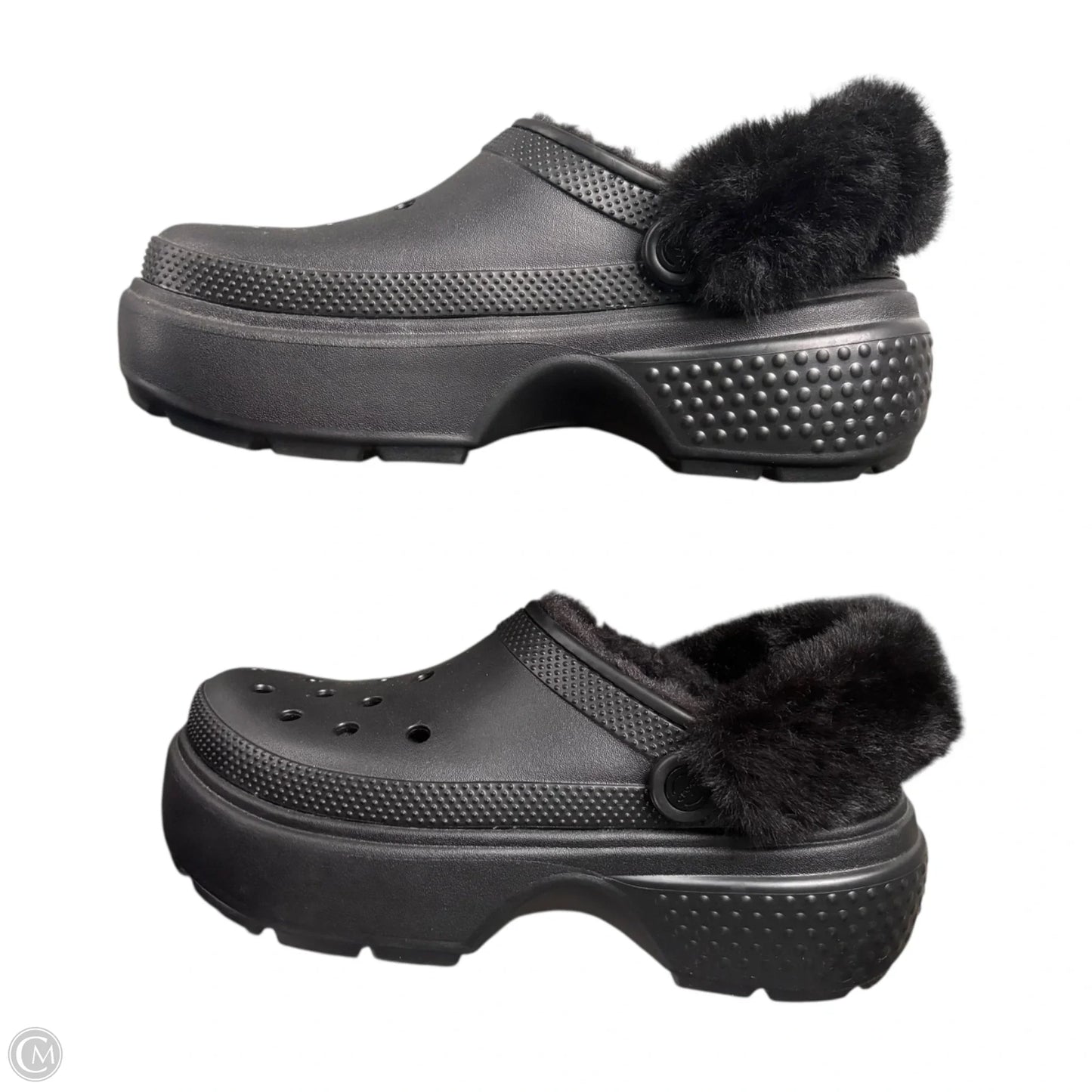 Sandals Flats By Crocs In Black, Size: 11