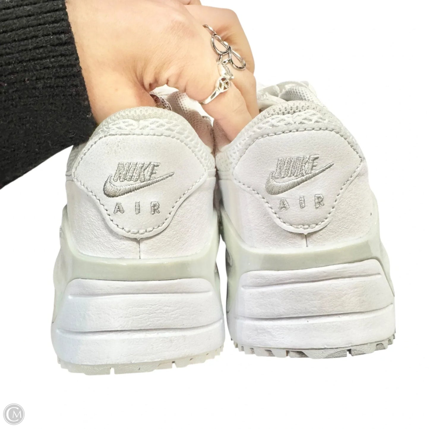 Shoes Sneakers By Nike In White, Size: 9.5