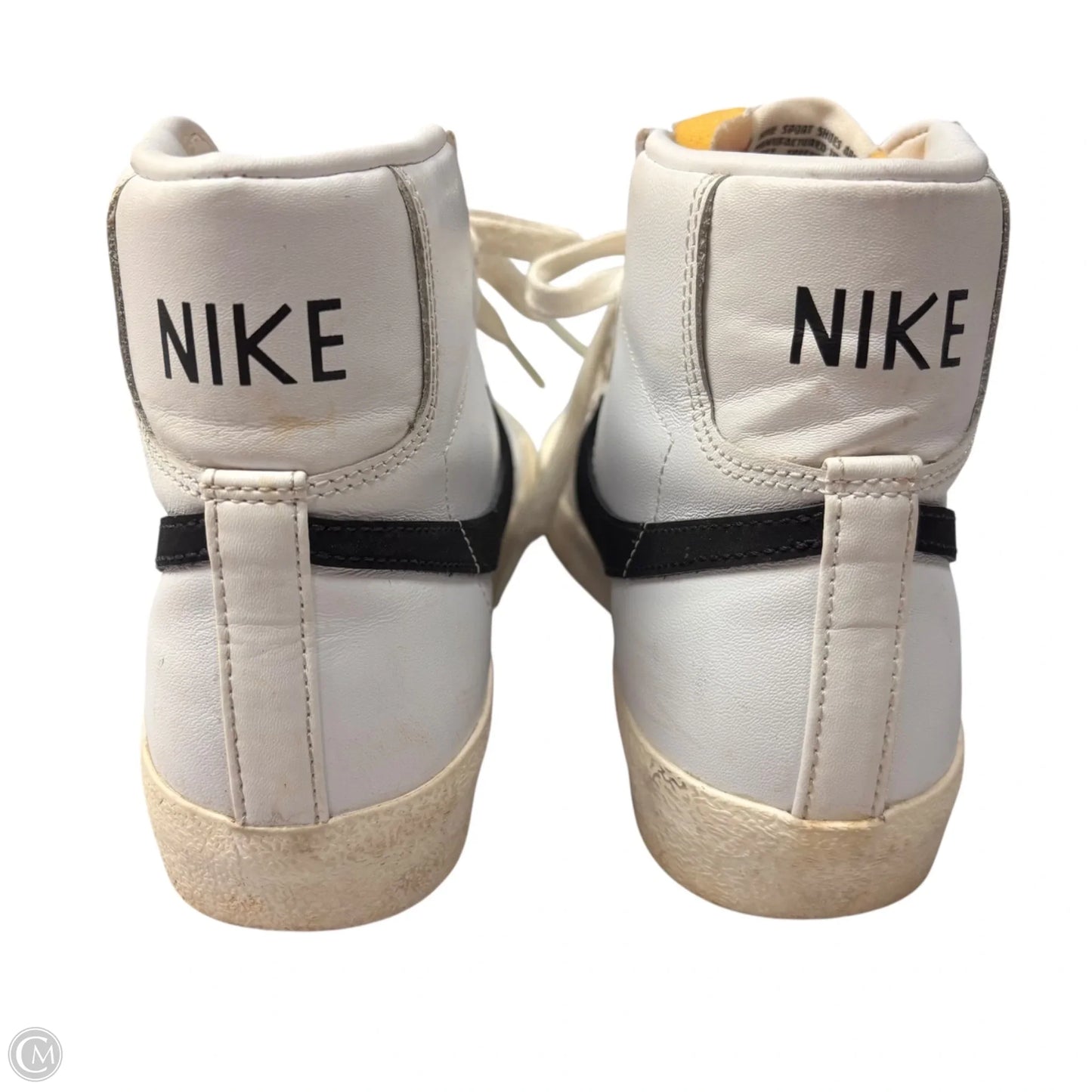 Shoes Sneakers By Nike In White, Size: 6