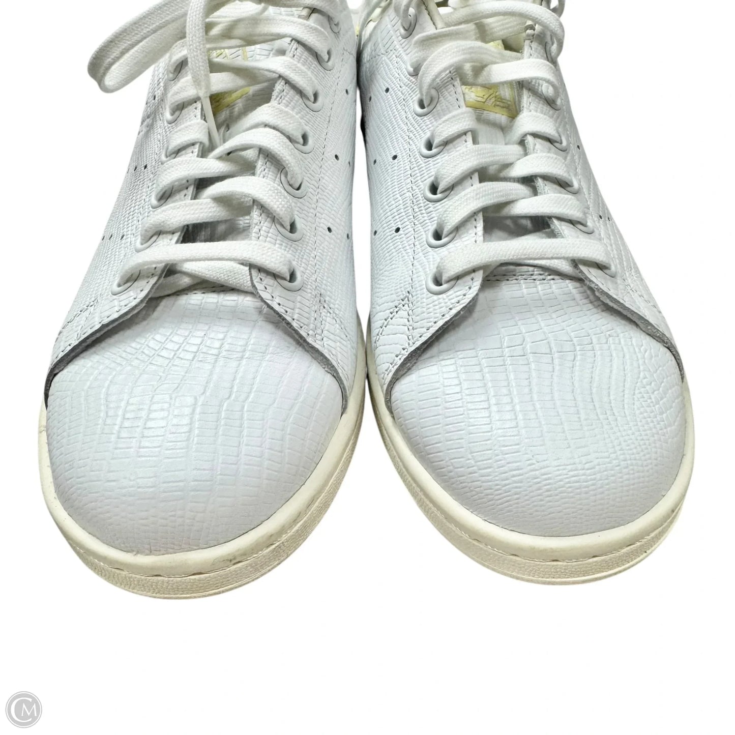 Shoes Sneakers By Adidas In White & Yellow, Size: 10
