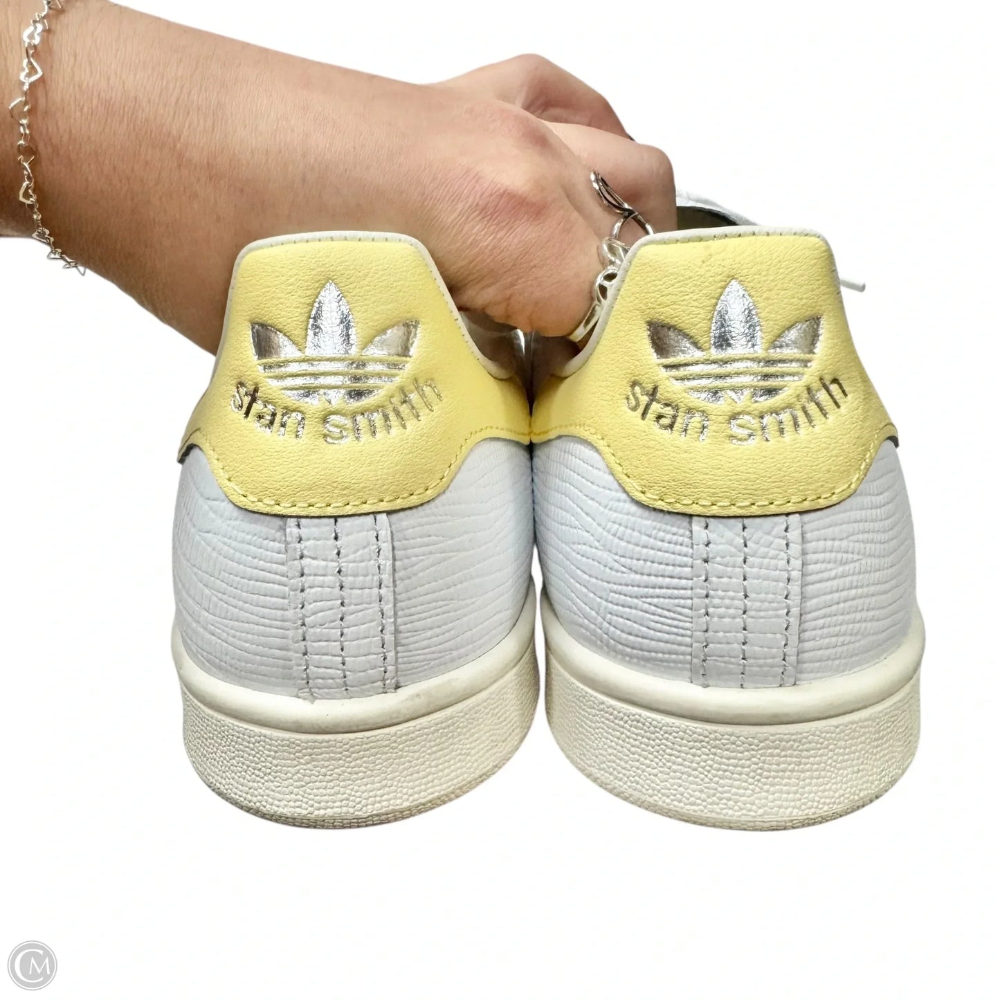 Shoes Sneakers By Adidas In White & Yellow, Size: 10