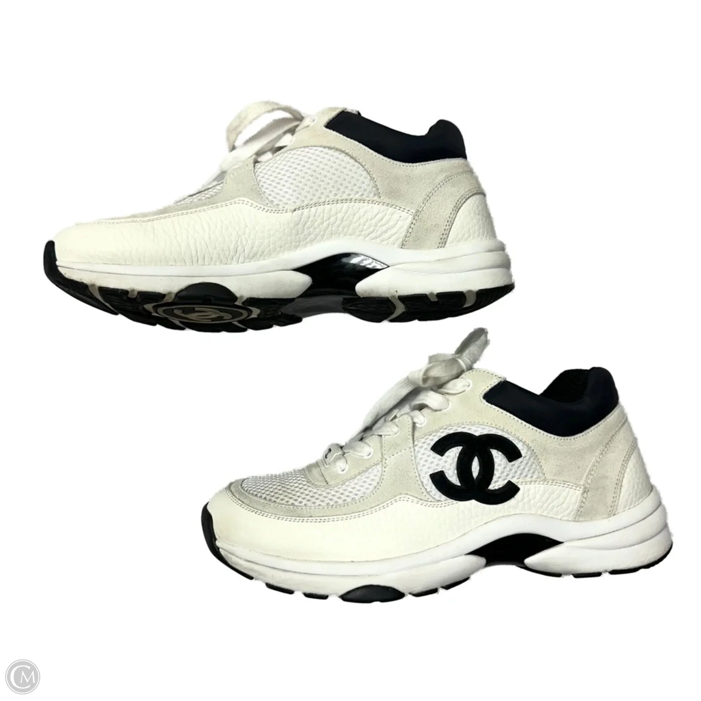 Shoes Luxury Designer By Chanel In White, Size: 8