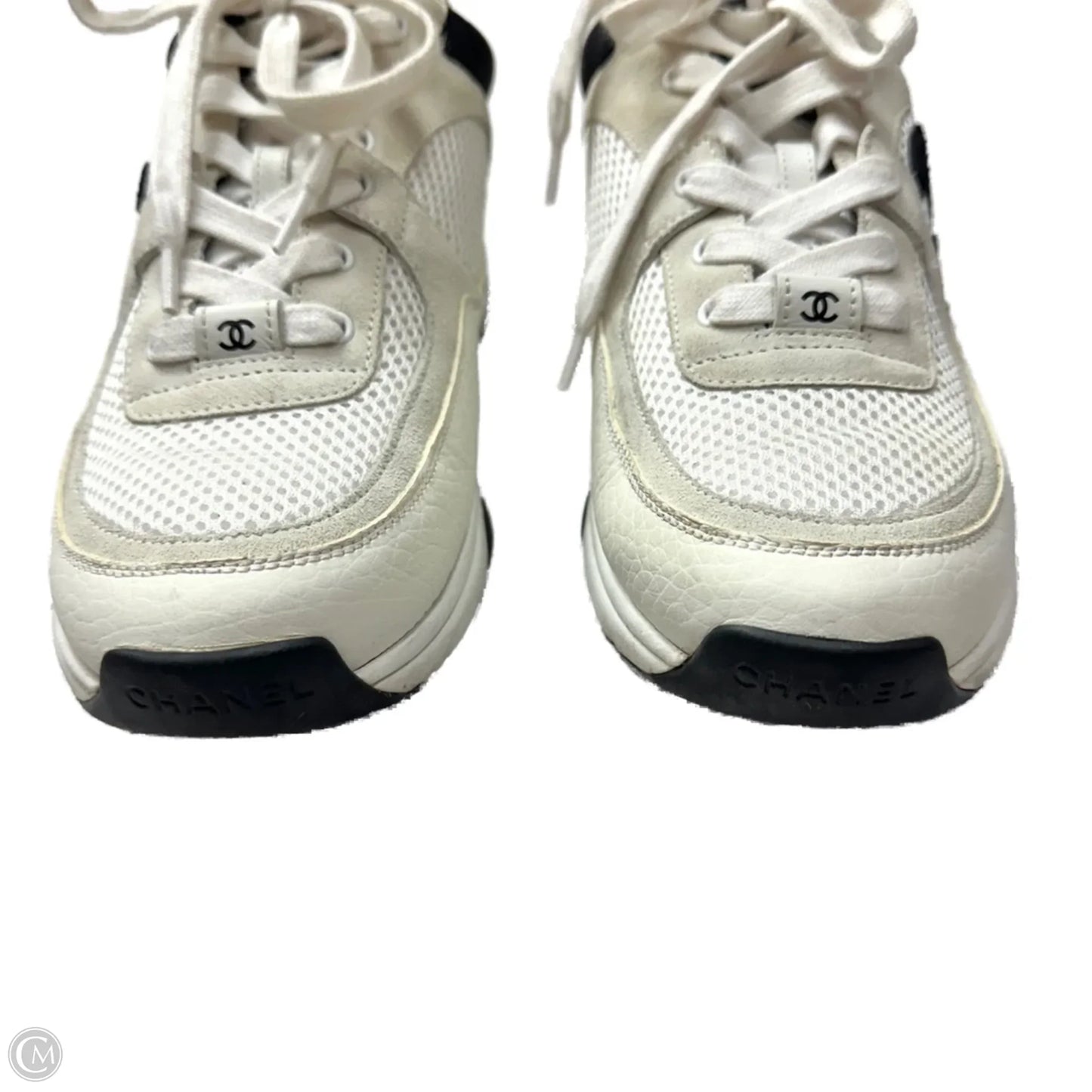 Shoes Luxury Designer By Chanel In White, Size: 8