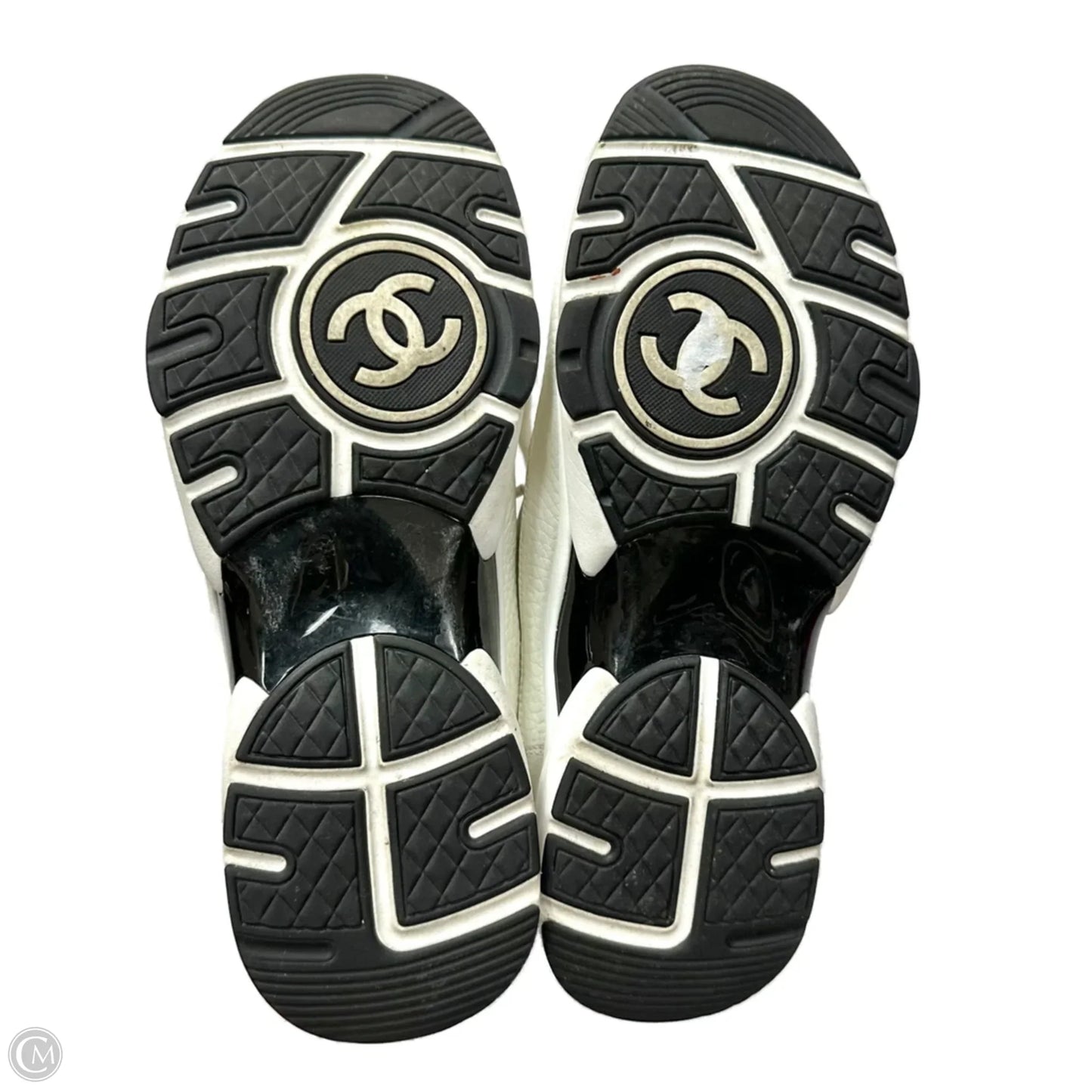 Shoes Luxury Designer By Chanel In White, Size: 8