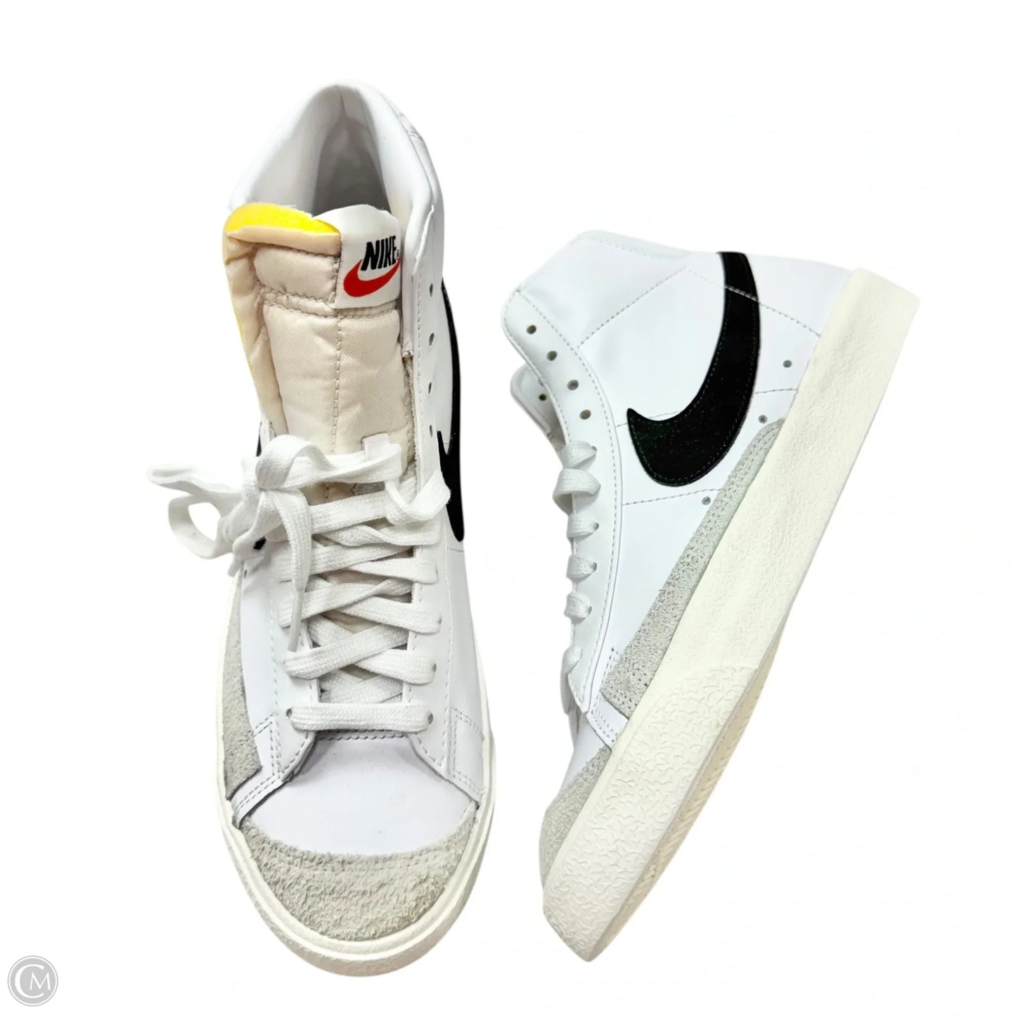 Shoes Sneakers By Nike In White, Size: 9