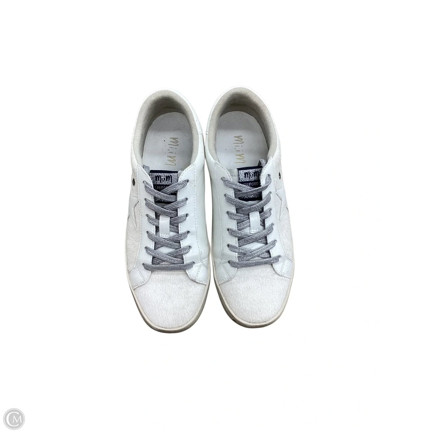 Shoes Sneakers By Clothes Mentor In White, Size: 6.5