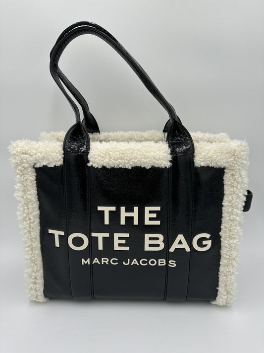 Tote Luxury Designer By Marc Jacobs  Size: Large